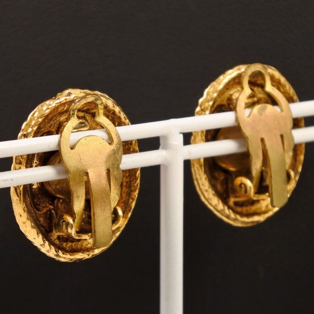 CHANEL COCO Mark vintage Earring Plated Gold Women - Picture 7 of 7